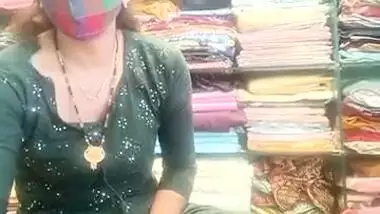 Horny Desi XXX woman shows her mature pussy and ass on camera