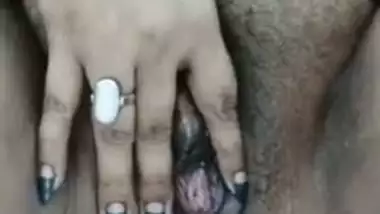 Gorgeous Chamet girl naked body showing on live