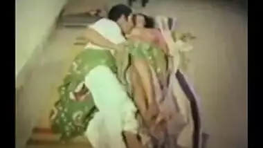 Desi aunty with big love bubbles xxx porn abode wife saree sex with neighbour