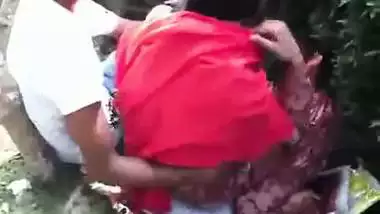 Couple Romance In Park - Movies. video3porn3