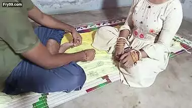 Ajanabi Pani Peene Ghar Andar Aya Or Mujhe Chod Ke Chala Gya