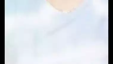 Girlfriend in glasses stands nude in bathroom viral xxx