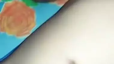 Today Exclusive -hot Shy Gf Nude Video Record By Lover