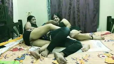 Luckily i fucked Indian hot xxx Bhabhi and Milf Aunty together!! Hindi audio ki shat