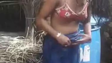 Slim Desi teen caught outdoors washing XXX body after sex with BF