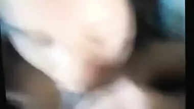 Desi chick takes XXX cock in mouth and gives a blowjob to husband