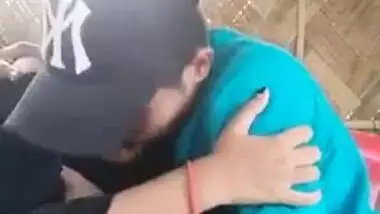 Desi wife kisses and hugs her husband in MMS video for XXX audience
