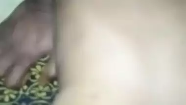 Sweet Desi has shaved cunt fucked by her XXX partner in MMS footage