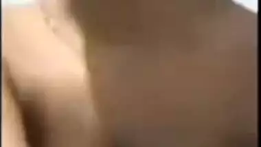 Young Desi chick gets topless and shows her tits on selfie XXX cam