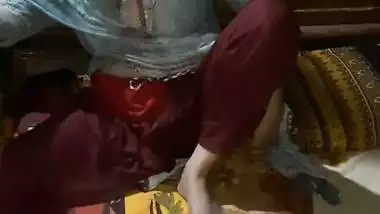 Bengali MILF boobs show to lover before viral sex