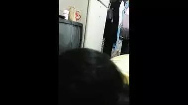 Bhabhi sex video giving a blowjob to her manager in the store