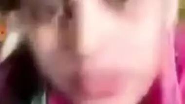 Today Exclusive- Horny Bhabhi Showing Her Pussy To Lover On Video Call Part 2