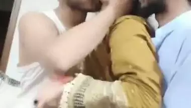 Two Hyderabad boys and a hot babe’s live xxx video