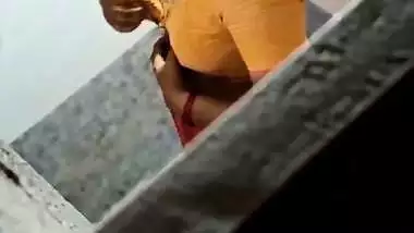 Devar keeping cam to see bhabhi taking morning bath