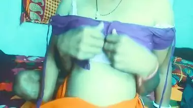 Bhabhi Fucked In Yellow Saree Riding Like Rand.she Also Try Cowgirl Position