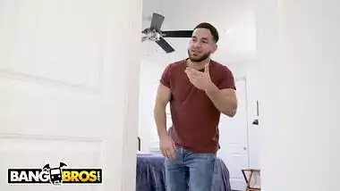 BANGBROS - Peter Green Balls Deep In Black MILF Jordyn Falls's Squeaky Clean Pussy