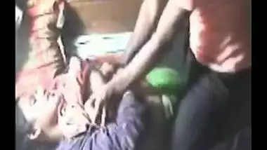 Bengaluru mature girl first time in hotel with her next door guy