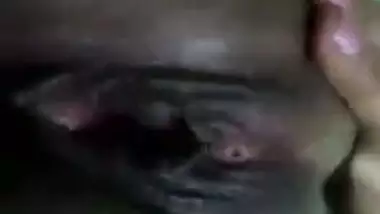 Busty Desi XXX babe takes nude video for her horny lover