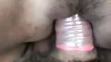 Mature Indian XXX aunty gets her hairy pussy fucked by her young neighbour MMS