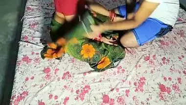 Neighbor Sister-in-law On The Pretext Of Feeding Milk Sweets Xxx Bhabhai Sex