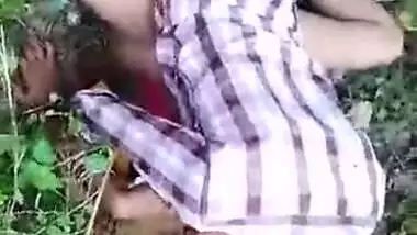 South Indian Andhra girlfrind fucking with her frinds in jungle with telugu audio