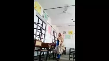 Indian porn video of a hot college girl satisfying her white boyfriend