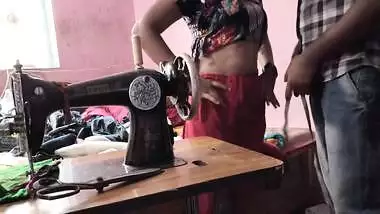 Tailor Ne Bhabhi Ka Naap Lete Lete Bhabhi Ko Hi Chod Dala