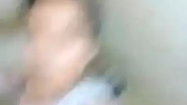 Pretty Indian girl gives the opportunity to see how she takes a shower