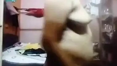 Desi whore in home XXX porn where she bends and spreads her ass wide