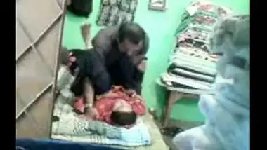 Free sex scandal mms of bhabhi fucked by hubby’s friend on cam