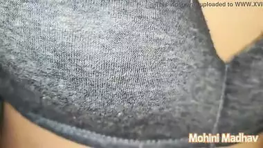 Affair on bed ends for Desi bhabhi with nice XXX cumshot on belly