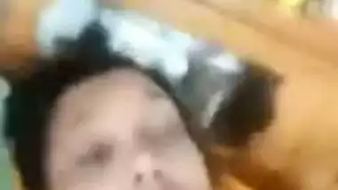 Shy Desi model reveals her cute XXX tits to the client on video call