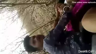 Today Exclusive- Desi Randi Bhabi Outdoor Sex With Young Guy Clear Hindi Audio