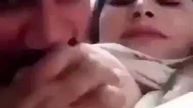 Desi boobs sucking video of a big boob lady and her lover