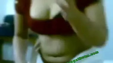 Telugu sex videos of a hot bhabhi having fun with husbandâ€™s boss