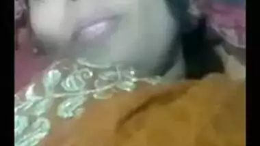Amateur Desi bitch poses for XXX video call teasing with her tits