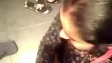 Desi skinny sucks a XXX tool and masturbates her sex vagina on camera