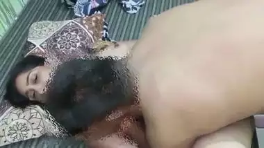 My cute step sister invited me for fucking when her family members were sleeping,full hindi sex video