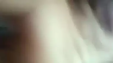 Local lovers from Srilanka fucking inside auto rickshaw