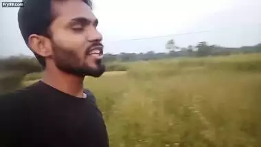 Hot couples Lipkiss Boob press my first blog Aj babu ki teen gye