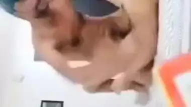 Desi performs XXX show to leak video where she is nailed by her fucker