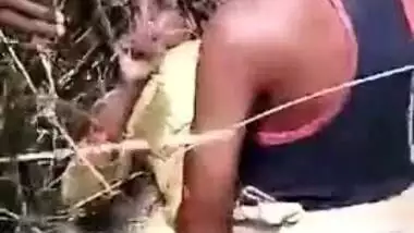 Desi aunty caught while fucking outdoor at the rice field, leak sex mms