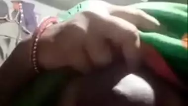 Horny man calls Desi hooker to see her XXX body parts and leak MMS