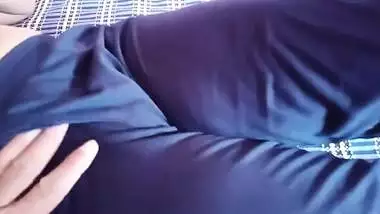Sexy Strip Pakistani Girl Giving GF Experience On Video Call For Her Client With Dirty Hindi Audio