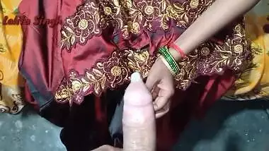 Money is the reason why the Desi village girl agrees to XXX action