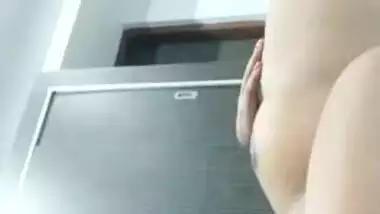 Desi slut is humped by XXX lover in bed and gets by MMS hunter