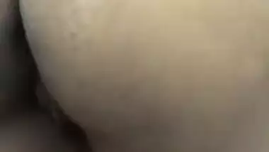 Hot Desi aunty stays on all fours showing she is ready for XXX sex