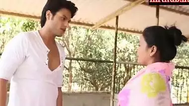 Pat A - Indian Maid Ne Malik Ke Jawan Ladke Ko Ke Chut Marvayi