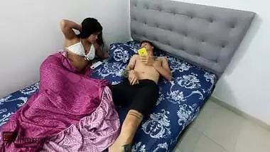 Pure Taboo - Me Masturbo Mientras Mi Hermanastra Esta Acostada - Parte 1 - Porno En Espanol