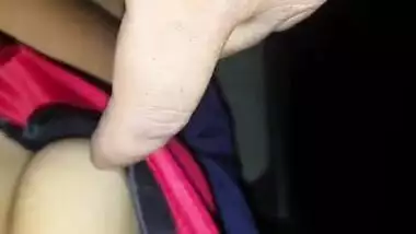 Daring desi dude recording his gf’s friend boob with shivering hand on a road trip
